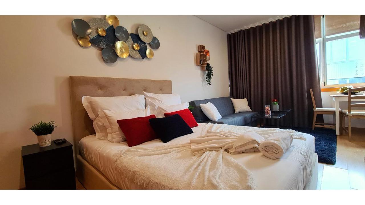 Rentalist Apartaments- Santa Catarina Порто Екстериор снимка
